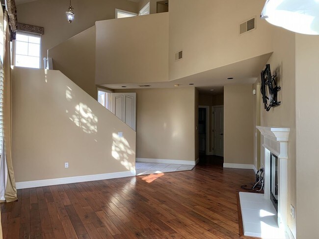 Building Photo - 2242 Silver Blossom Court