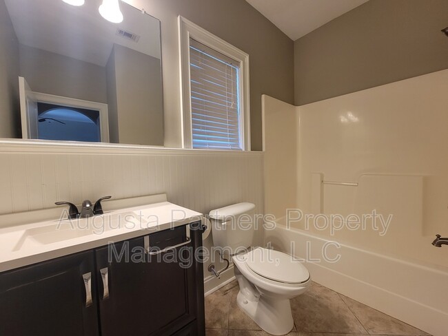Building Photo - 4018 Starview Ln