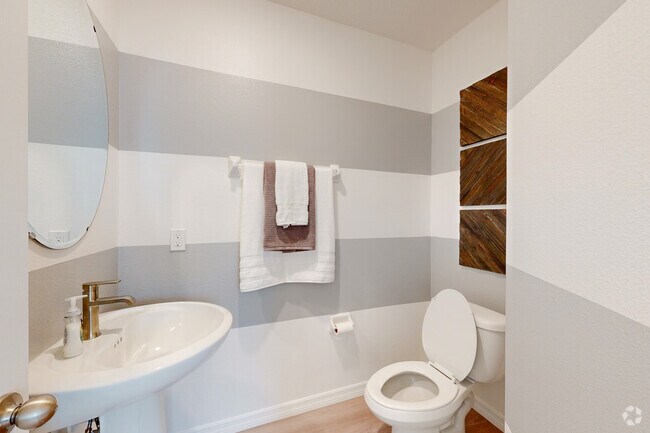 The Reagan - 4BD ,2,5BA - 1.737SF - Champion Chase