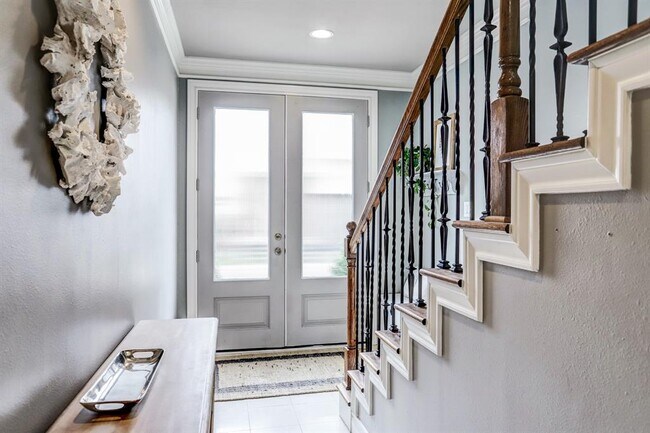 Foto del edificio - 2222 Hilshire Lake Dr