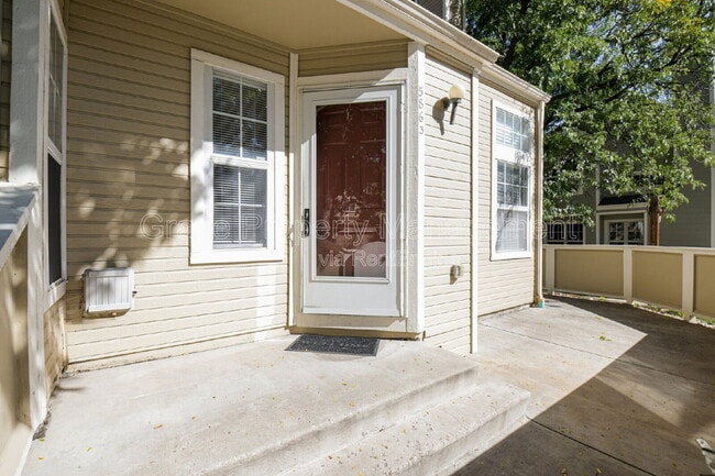 Building Photo - 5863 W Atlantic Pl