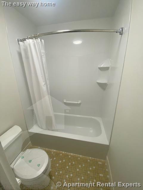 Building Photo - 474 Broadway