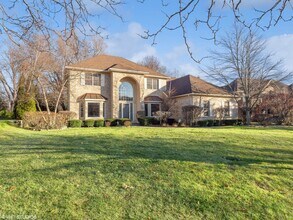 Building Photo - 22835 S Woodcrest Ln