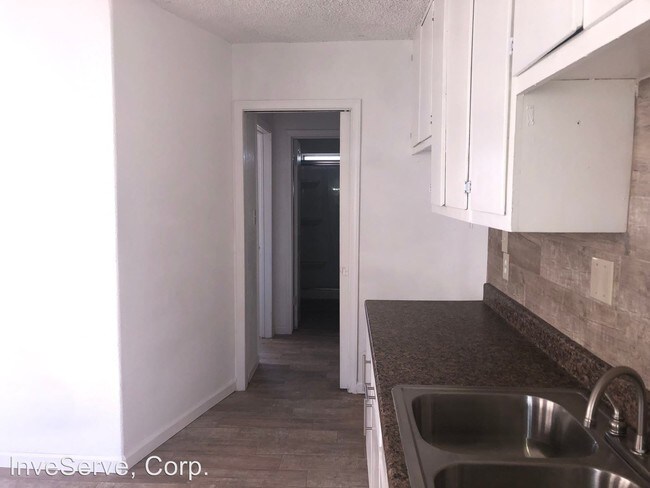 Building Photo - 1 br, 1 bath Apartment - 1189 VERNON AVE.