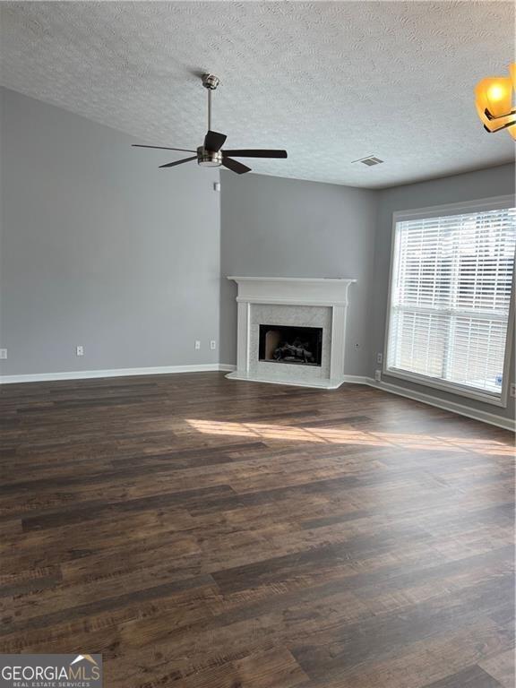 Foto del edificio - 2140 Racquet Club Cir NW