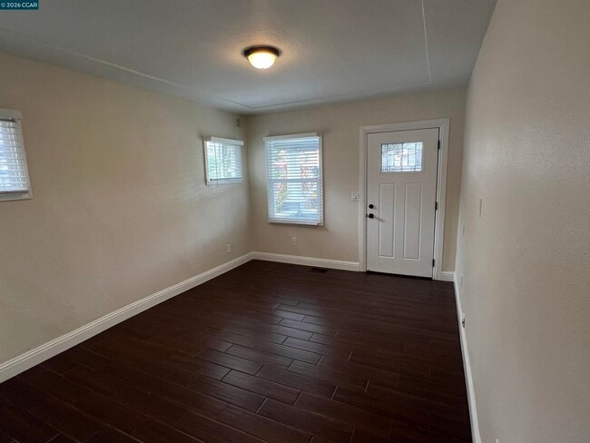 Foto del edificio - 2824 23rd Ave