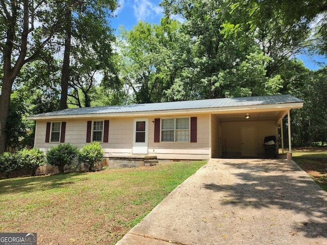 Building Photo - 583 Danielsville St