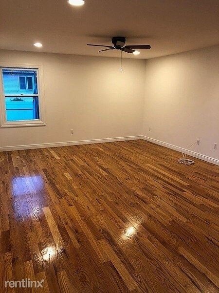 Building Photo - 2 br, 1 bath Apartment - 205 Miller Avenue 1