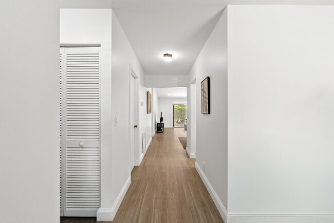 Foto del edificio - 6721 Bridlewood Ct