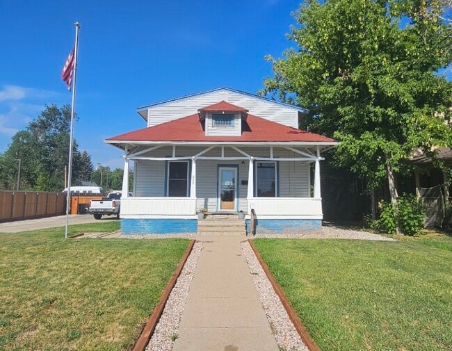 Building Photo - 645 Grant Ave