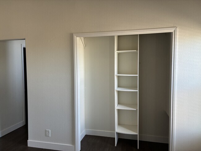 Foto del edificio - 3080 Lindero St