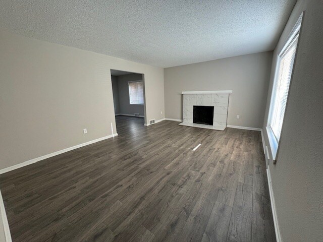 Foto del edificio - 16801 Washburn St