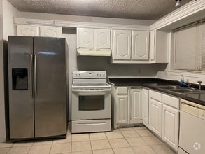 Building Photo - 10636 Wessex Dr