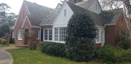 Building Photo - 731 W Charlton St