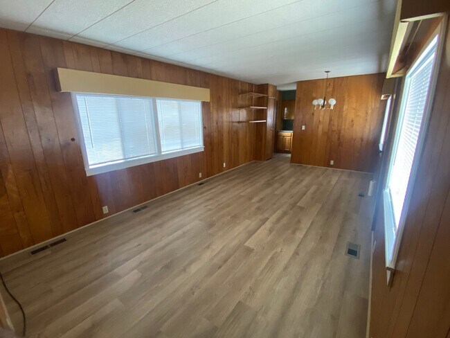 Building Photo - 11 Shovel Head Dr