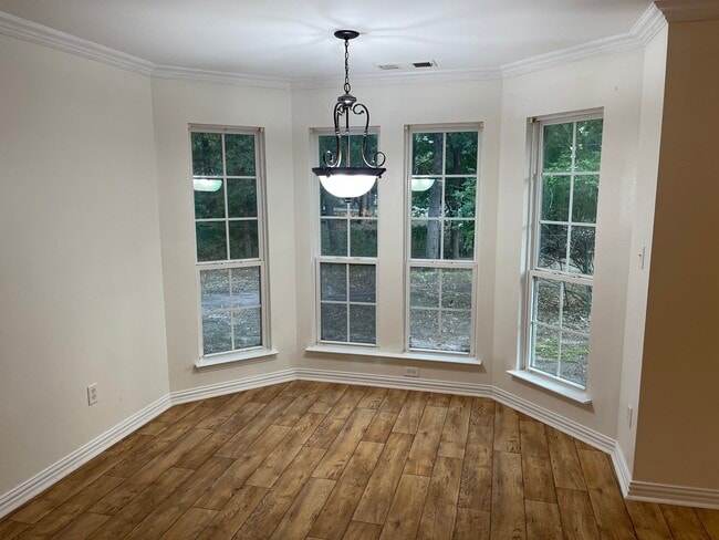 dining area - 2099 Edgewood Ln