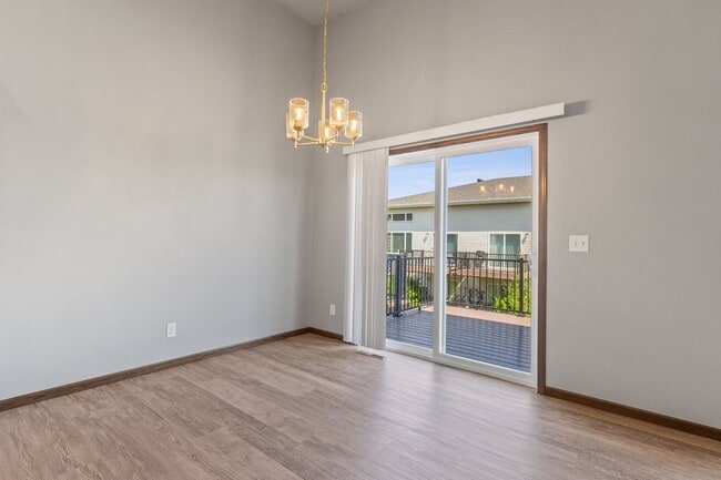 Foto del edificio - 3345 Pr Hts Wy