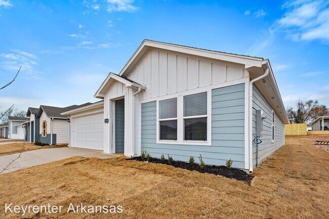 Building Photo - 4 br, 2 bath House - 1324 Chavis St