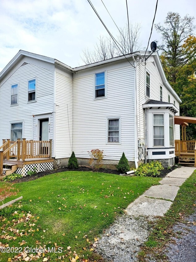 106 Wells Ave, Middleburgh, NY 12122 Townhome Rentals in Middleburgh