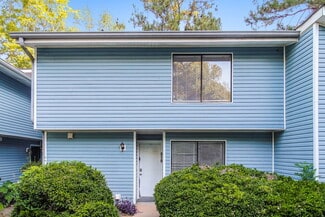 Building Photo - 819 Park Villa Way