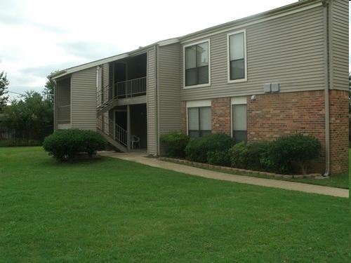 Building Photo - Greentree Apartments