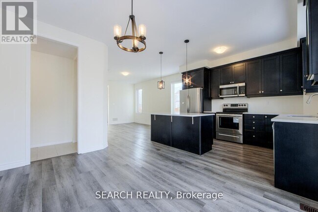 Photo du bâtiment - 988 Cherry Ct