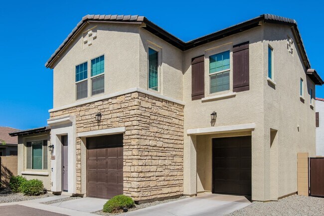 Building Photo - 5016 N 189th Gln