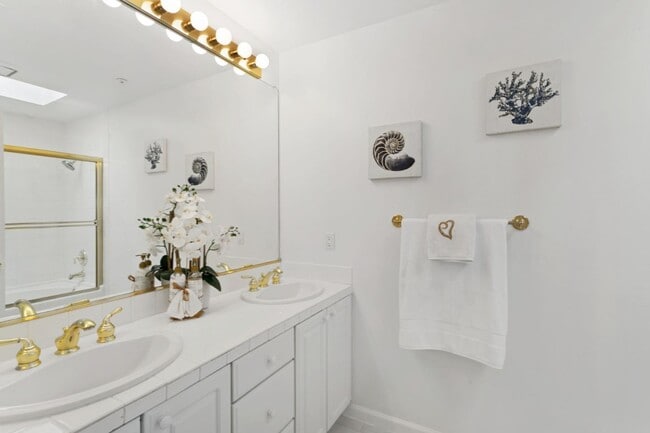 Foto del edificio - 2573 Park Blvd