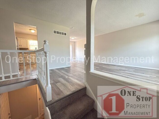Foto del edificio - Beautiful 3 Bedroom 2 Bathroom Home in Blu...