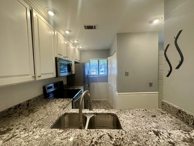 Foto del edificio - Two Bedroom Single Level Condo at Woodlake on Hilton Head Island!