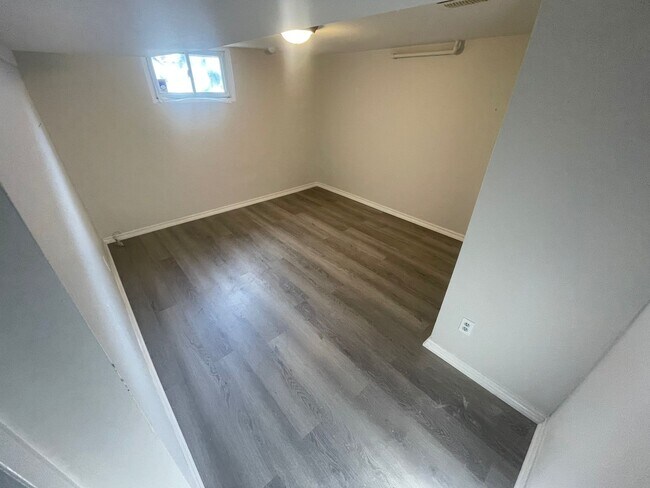 Photo du bâtiment - 122 Maybourne Ave