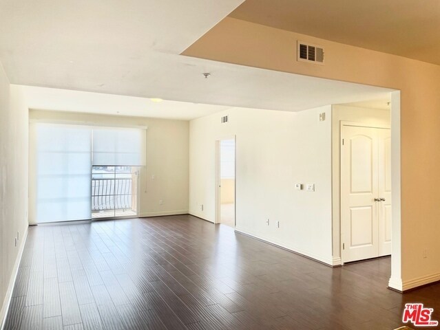 Primary Photo - 601 N Serrano Ave