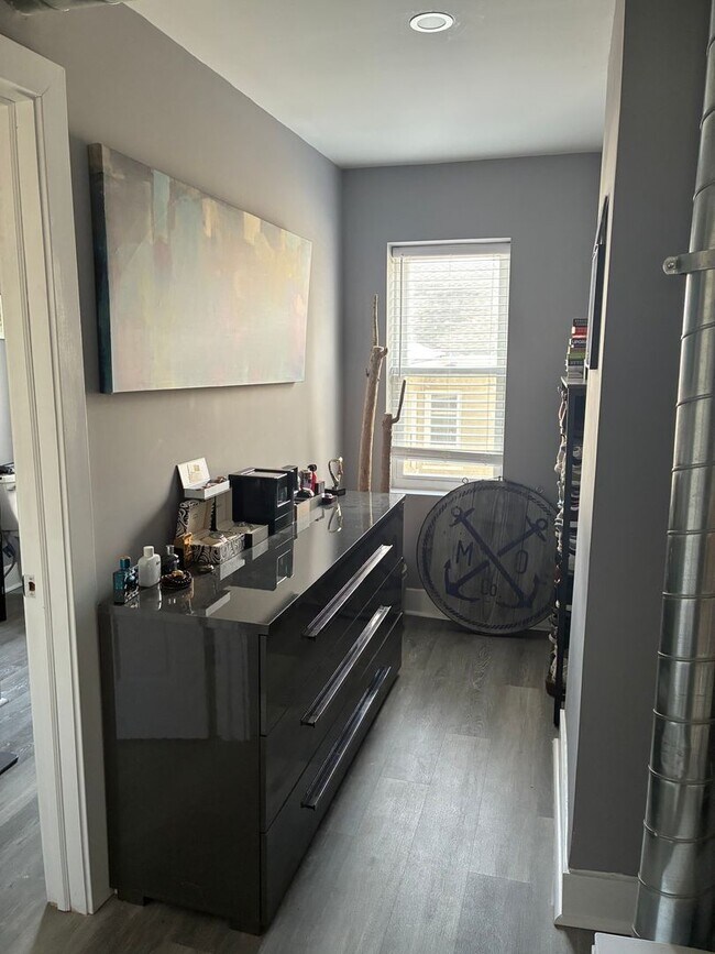 Foto del edificio - Great 2 Bed 2 Bath with GREAT Location!