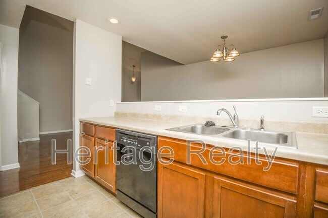Foto del edificio - 7227 Long Shot Ln