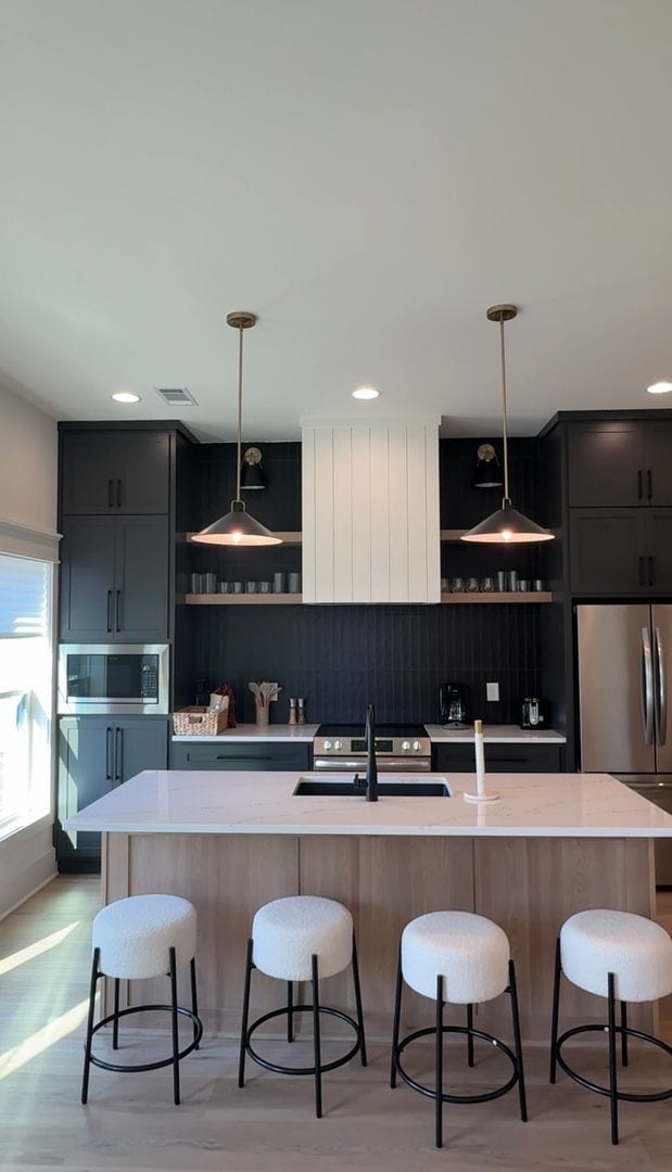 Foto del edificio - Awesome New Construction 5BR House Close to Campus