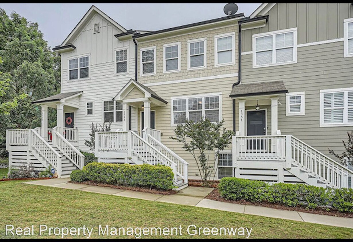 Foto principal - 3 br, 3.5 bath House - 1353 Callahan Cv