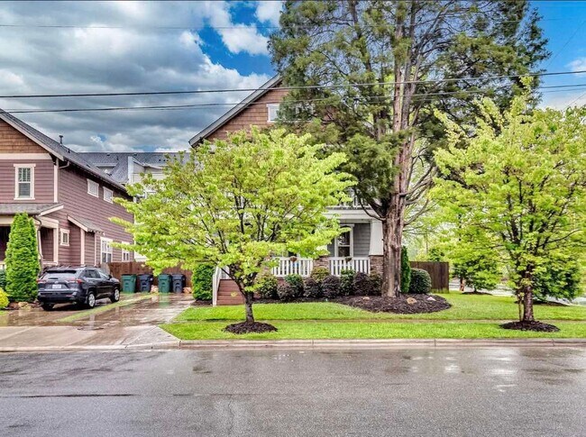 Foto del edificio - 3302 Holt St