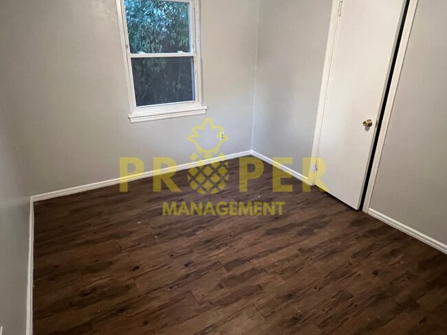 Foto del edificio - 2 bedrooms 1 bathroom house in kettering