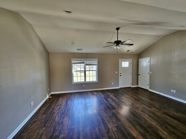 Foto del edificio - 3 Bedroom, 2 Bath home.