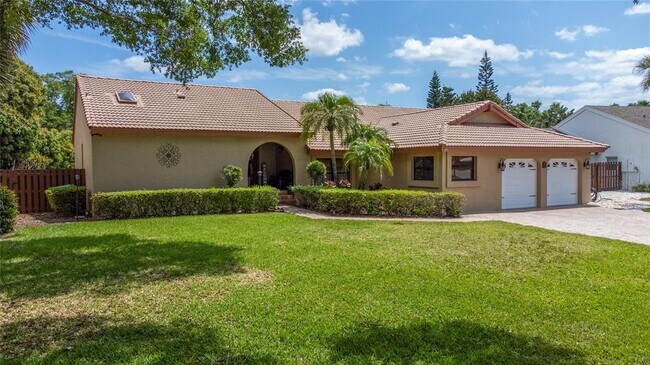Building Photo - 6808 Edgeworth Dr