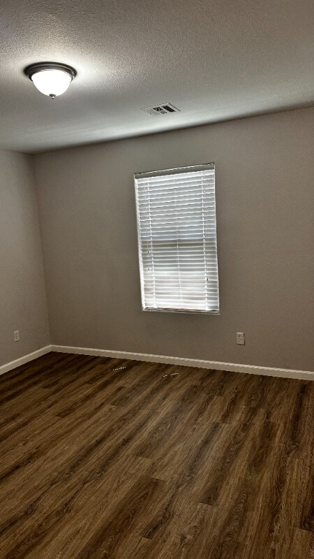 Foto del edificio - 5233 Stone Crest Dr
