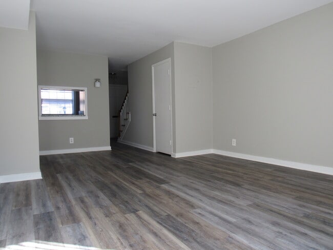 Building Photo - Georgetown Apartments