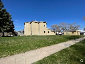Building Photo - 420 E 6th Ave