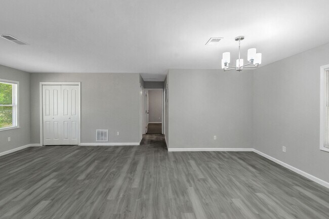 Building Photo - This fully remodeled 3-bedroom, 1-bath home in Covington (Pictures Coming Soon)