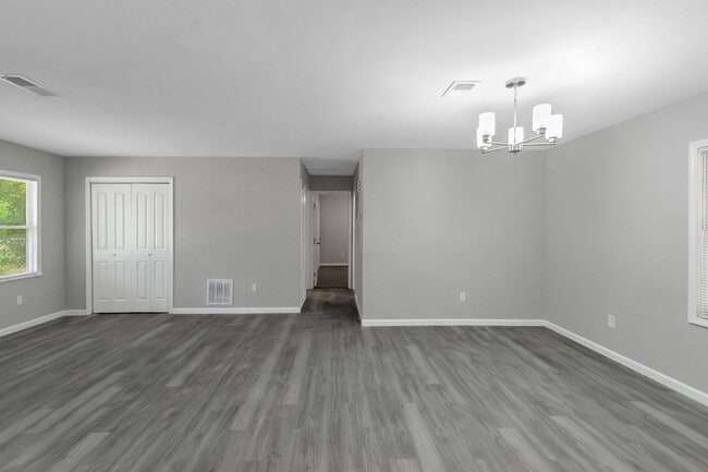Foto del edificio - This fully remodeled 3-bedroom, 1-bath home in Covington (Pictures Coming Soon)