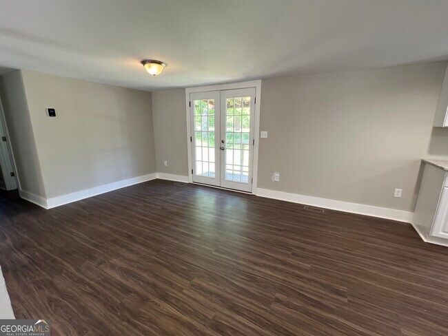 Foto del edificio - 2310 Hwy 42 S