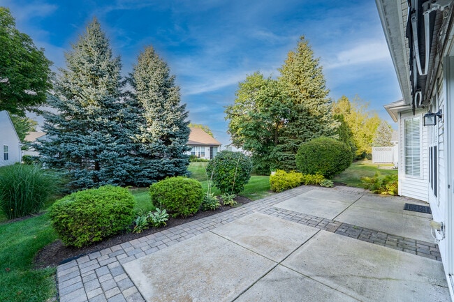 Building Photo - 13964 Chanwahon Rd