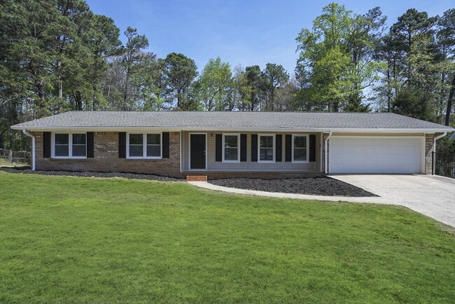 Building Photo - 4839 W Lake Way
