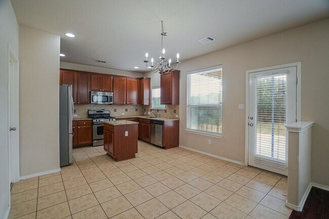 Foto del edificio - 14221 Canyon Trail