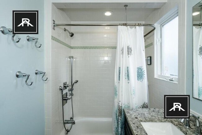 Foto del edificio - 3 bedroom in Brighton MA 02135